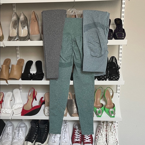 Stylish Gray and Green Leggings - Picture 1 of 1